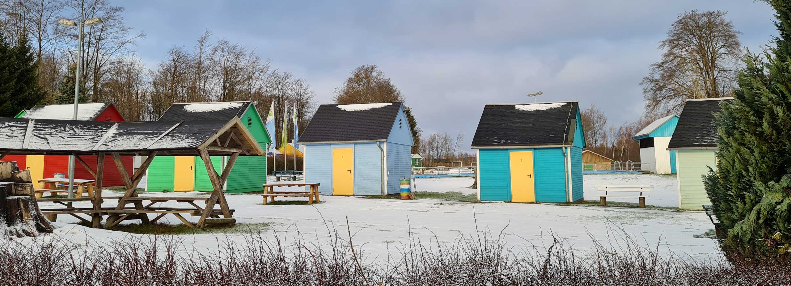 Wintercamp Forsthaus Auerberg mit Schnee